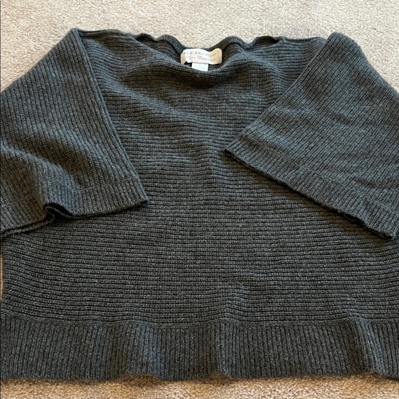 Design History Charcoal Cropped Wide Arm Sweater - Picture 3 of 6